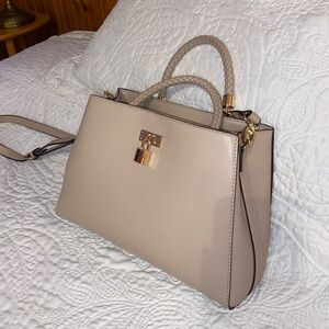 New* GUESS nude crossbody